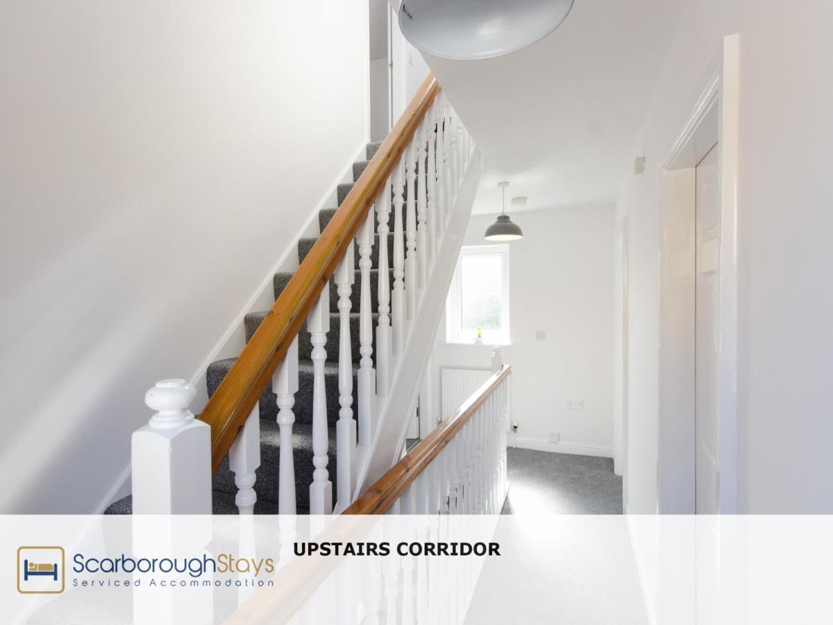 Candler Lodge - 3 Bedroom Townhouse With Parking - Patio Area & Seating Скарбъро Екстериор снимка